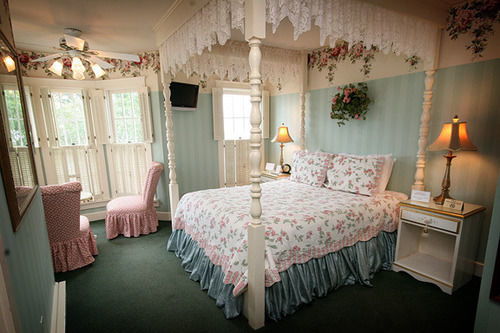 Metivier Inn Макинак Айлънд Екстериор снимка
