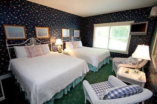 Metivier Inn Макинак Айлънд Екстериор снимка
